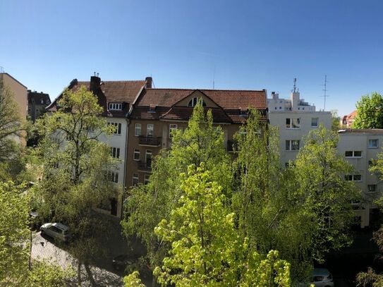 Super bright 3 room apartment in the heart of Reinickendorf