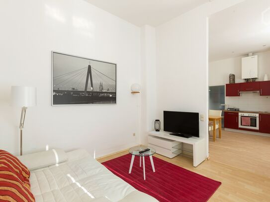 Bright, quiet apartment in the middle of Cologne Live