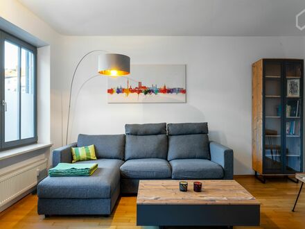 Tolle und ruhige 2 Zimmer Wohnung mit Balkon in München Sendling | Great 2-room apartment with balcony in Munich close…
