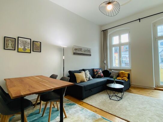 City Gem: Bright Apartment with Sunny Balcony in Central Location, Berlin - Amsterdam Apartments for Rent