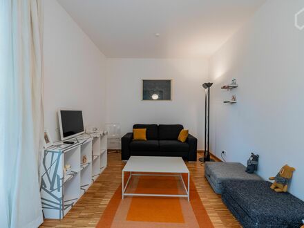 Fantastische und gemütliche Wohnung mit Balkon - tolle Aussicht ins Grüne in Pankow | Fantastic and cozy apartment in P…