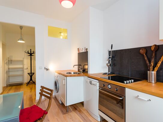 Top Location Graefekiez: Studio Loft Style Apartment + Sit In Kitchen