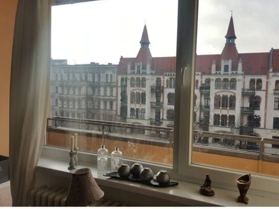 Charming Three-Room Apartment with South-Facing Balcony in the Heart of Berlin, Berlin - Amsterdam Apartments for Rent