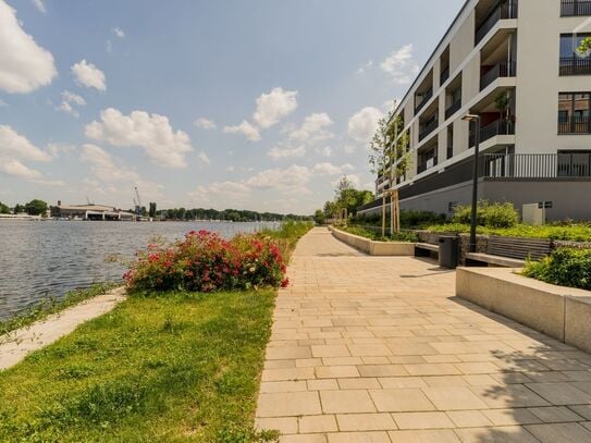 Bright and Serene Riverside Apartment with Parking, Berlin - Amsterdam Apartments for Rent