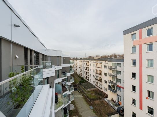 NEW Bright & Modern 2 Bedroom Apartment with Office and Balcony in Wilmersdorf