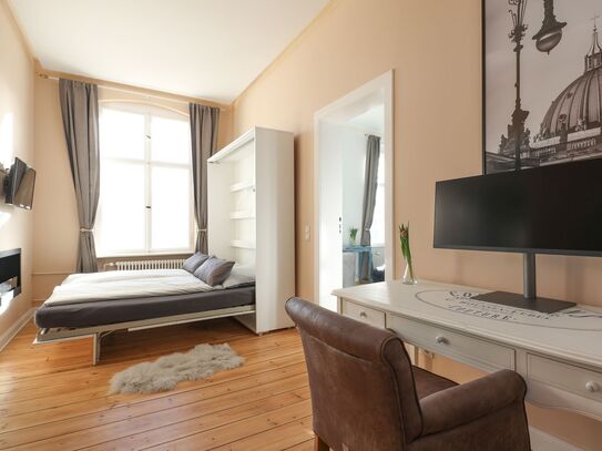 +DIPLOMATS RENTAL+FURNISHED APARTMENT+CITYCENTER+SCHÖNEBERG+FITTED KITCHEN+6 PERSONS POSSIBLE