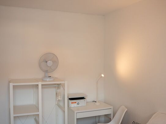 Charming Studio in Wedel near Hamburg, Steps from S1 train station Wedel