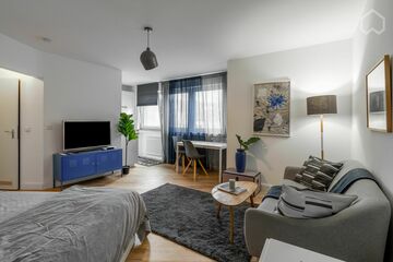 Zentral in Bilk mit top Verkehrsanbindung*** stilvoll möbliert *** neue 1-Zimmer-Wohnung mit Küche *** mit Reinigung