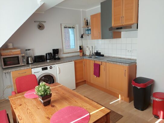 Central and Quiet. Cozy 2.5 room apartment in the center of Leverkusen (near Cologne).