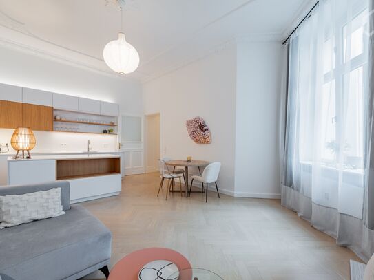 Newly renovated turn of the century apartment in Fasanenplatz