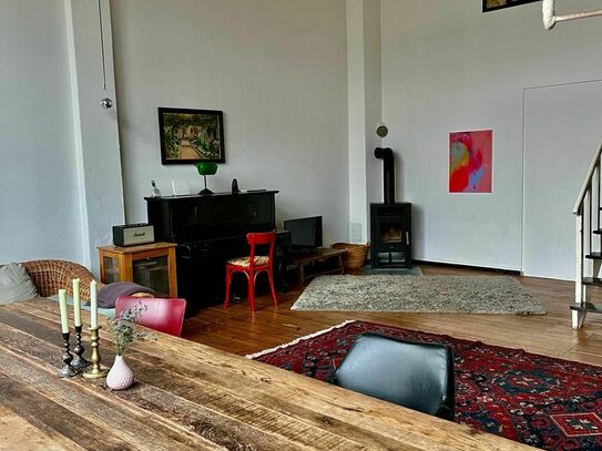 Ein bemerkenswertes und inspirierendes Atelier mit 6m hoher Decke, ruhig gelegen im Herzen von Wilmersdorf, nahe dem Ku…