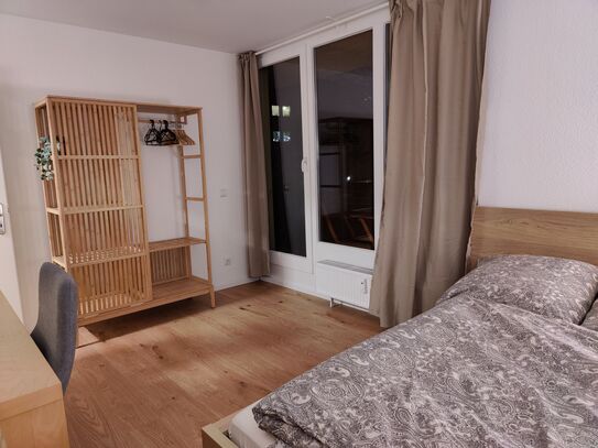 Light-flooded 3 room maisonette with terrace / garden and 2 balconies in Neukölln