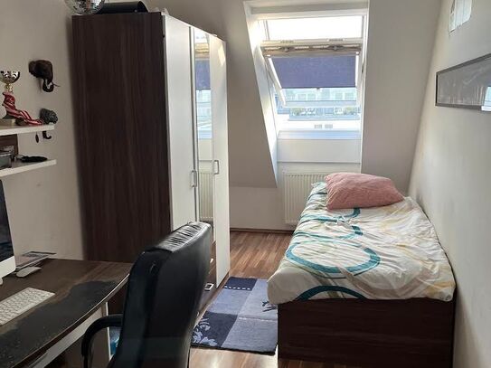 WG Zimmer in Maisonette Wohnung - Top-Lage in 1220 Wien direkt am Kagraner Platz