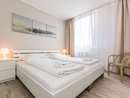 helle Ferienwohnung in Dormagen mit Balkon und gratis W-LAN | bright apartment in Dormagen with balcony and free W-LAN