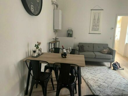 Stylische Altbauwohnung im Belgischen Viertel