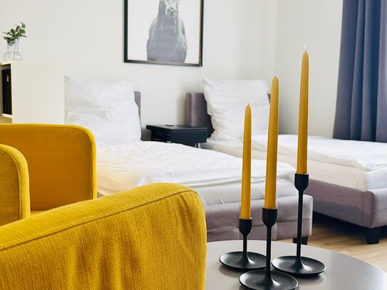 Black&Yellow Designer Apartment Bielefeld