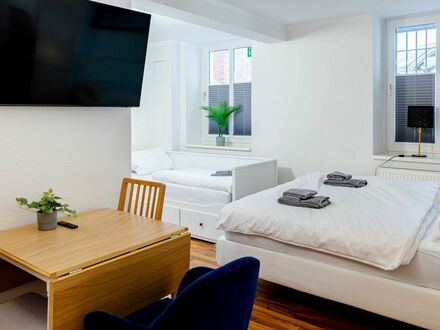 Modern eingerichtetes Apartment für 4 Personen direkt am Rostocker Hauptbahnhof. | Wonderful, cozy apartment with nice…