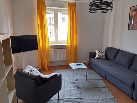 Moderne und helle Wohnung auf Zeit in beliebtem Viertel