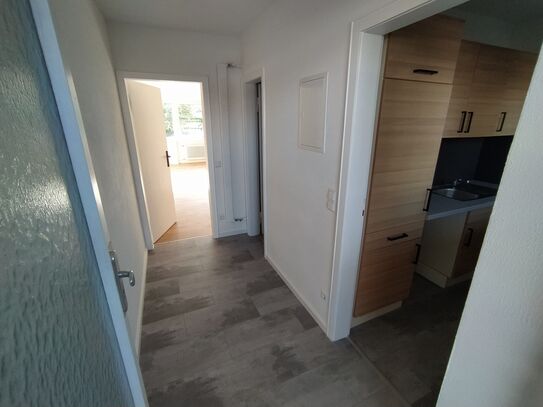 Komplett ausgestattetes 1-Zimmer-Apartment inkl. PKW-Stellplatz, 5 Minuten zu Mercedes Benz, 15 Minuten ins Zentrum