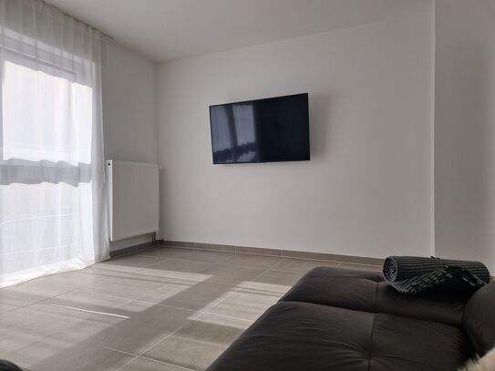 Modern 70m² three-room apartment with its own step-free entrance on the ground floor in Wiesbaden-Delkenheim