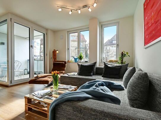 Sonnige, wunderschöne und modern möblierte Wohnung in Stuttgart Ost