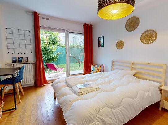 New Shared Apartment in Montreuil, near Paris - 5 Bedrooms, 93m²