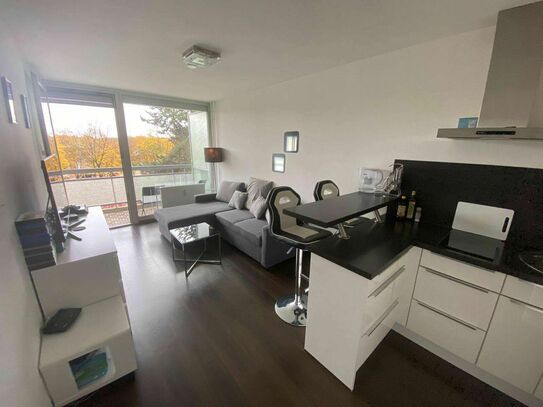 Möbliertes Apartment mit Balkon und EBK in Neuperlach