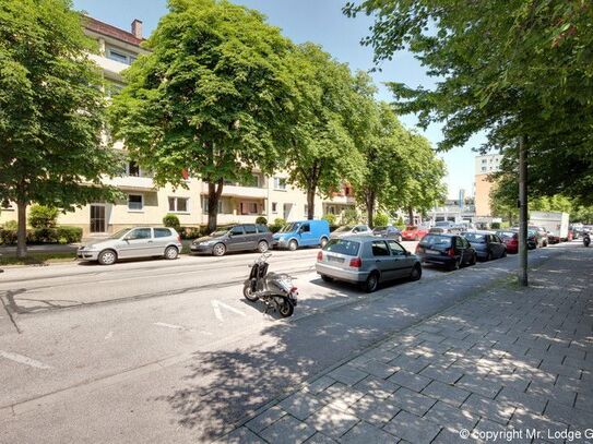 Studio apartment with swimming pool, sauna and parking space in Munich