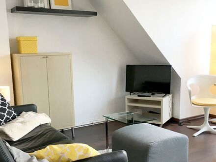 Gemütliche DG- Wohnung für 1-2 Personen mit großem Dachbalkon in Bremen Findorff | Cozy apartment for 1-2 persons + sun…