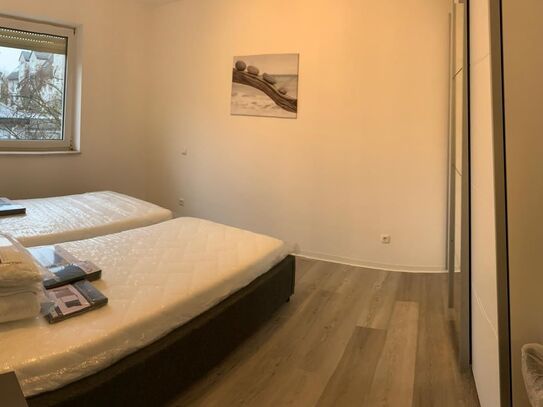 First occupancy after renovation! Furnished luxury flat with balcony in Nordend and parking spot