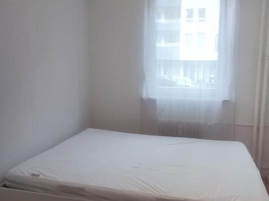 Modern apartment with balcony in top location in Moabit