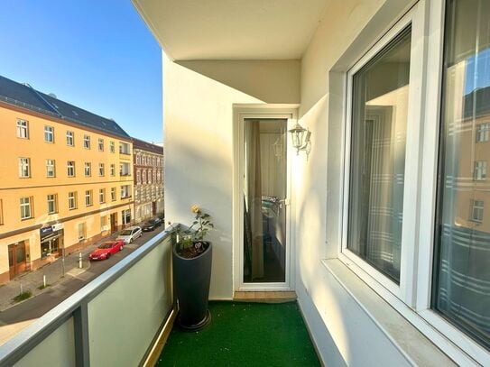 Spacious & quiet apartment in Charlottenburg, Berlin - Amsterdam Apartments for Rent