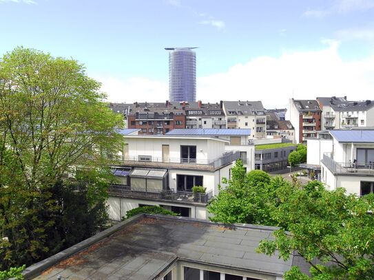 Wlan in nice apartment with balcony- near Kö u. Hofgarten- garage optional, Dusseldorf - Amsterdam Apartments for Rent