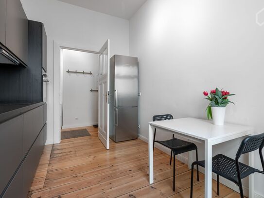 Bright & amazing apartment at Schillerpark, Berlin - Amsterdam Apartments for Rent