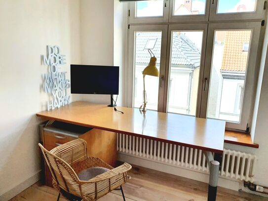 Helles und modernes Loft zentral in Altona