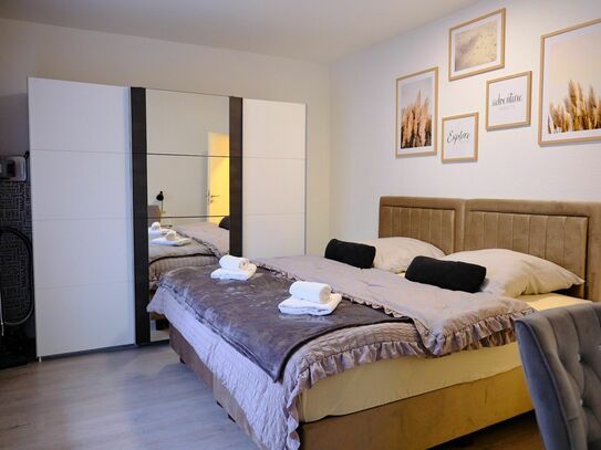 Charmante Wohnung: XL-Terrasse, Kingsize-Bett. Ihr Rückzugsort für Komfort & Erholung!