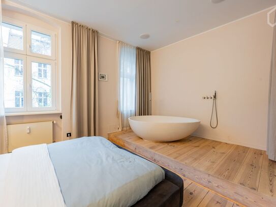 Spacious Luxury Apartment with office and balcony in Prenzlauer Berg Berlin, Berlin - Amsterdam Apartments for Rent