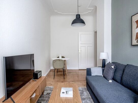 Beautiful fully furnished 2-room apartment directly on Boxhagener Platz, Berlin - Amsterdam Apartments for Rent