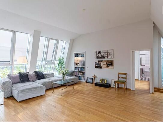 100sqm Rooftop-Mitte-Loft