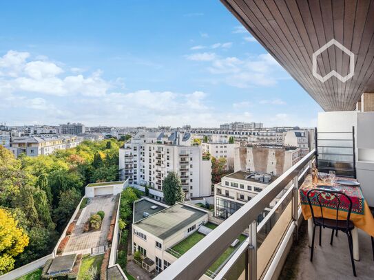 2-room flat with terrace, located in the 12th arrondissement of Paris.