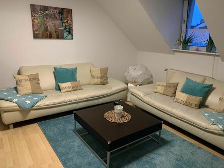 sonnige & kuschelige & voll möblierte 2,5 Zimmer Wohnung in Parknähe | Perfect, modern flat in quiet street