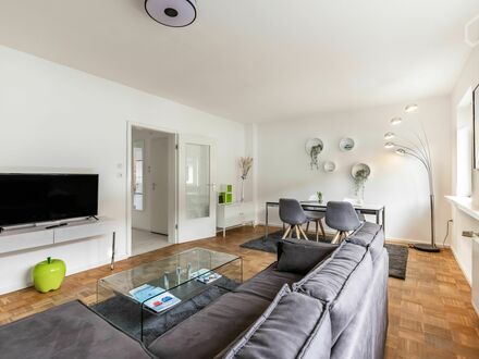 Helle und ruhige Wohnung in bester Lage | Bright and quiet apartment in a prime location