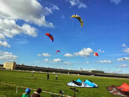 Großartige & fantastische Wohnung in Berlin-Tempelhof/Schöneberg, direkt am Tempelhofer Feld