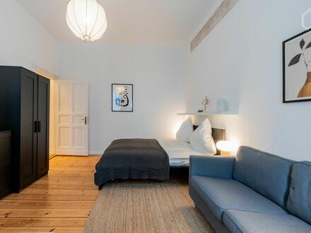 ERSTVERMIETUNG, Charmante 1-Zimmer-Wohnung in Prenzlauer Berg, Winsviertel | FIRST-TIME rent, Charming 1-Room Apartment…