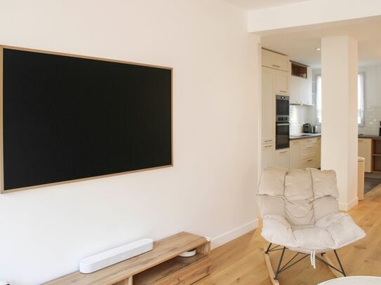 Family Apartment - 3 bedrooms in Levallois-Perret - Close to Champs-Élysées