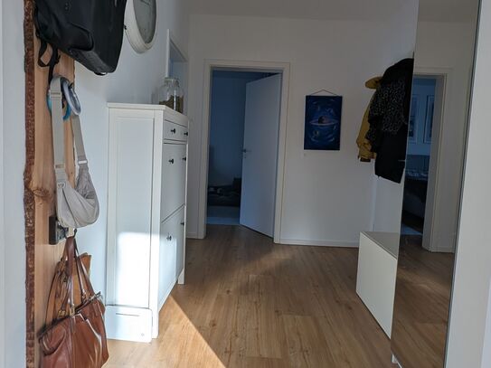 Gemütliche 2-Zimmer-Wohnung (72m²) mit Balkon – zentral und voll ausgestattet!