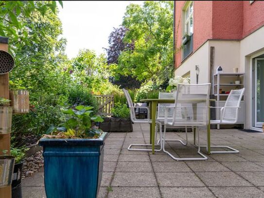 2 room apartment, home office, private water access, near Adlershof & BER