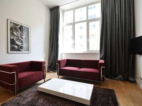 Modern short term city apartment with 1 bedroom in Frankfurt close to Römerberg in great inner city location