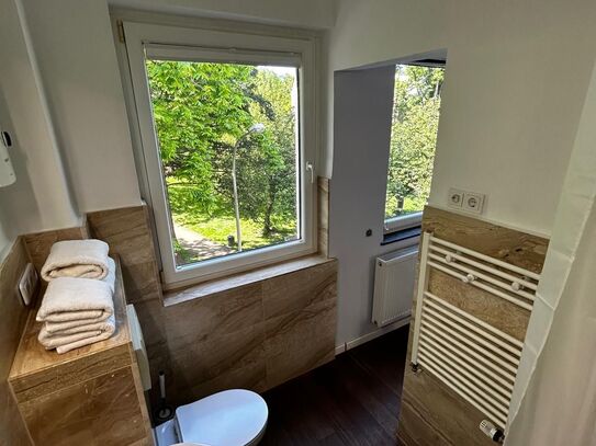 City-Center Apartment with Park View, Koln - Amsterdam Apartments for Rent