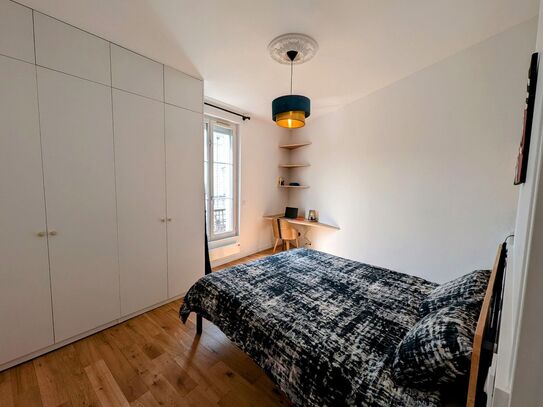 Bright and comfortable (10mins from Gare du Nord)